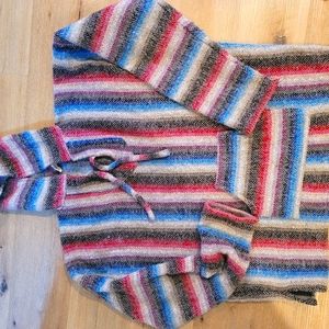 Baja multi colored pull-over